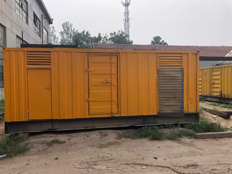 丹巴发电机出租进行负载测试时，电瓶电量不足的具体判断标准是什么？