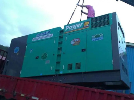 丹巴空气滤清器的更换周期一般是多久？